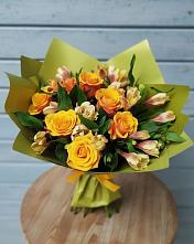 Букет цветов из:  Альстромерии и Розы в Навашино
