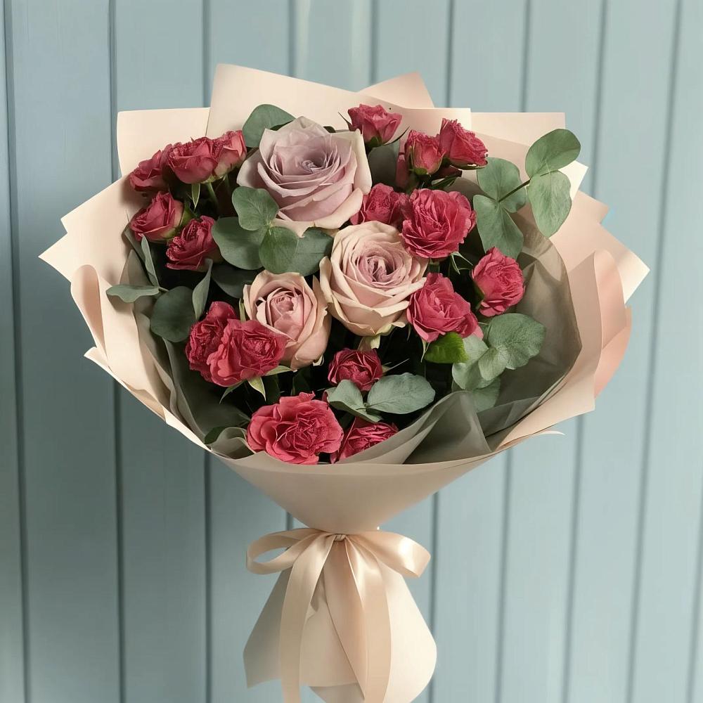 Букет цветов из: Гвоздики и Розы в Навашино