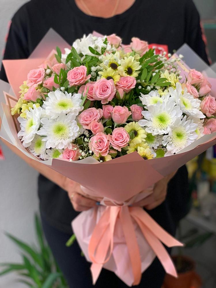 Букет цветов из: Розы и Хризантемы в Навашино