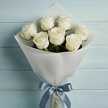 Букет 7 Белых роз Эдлесс Лав в Навашино