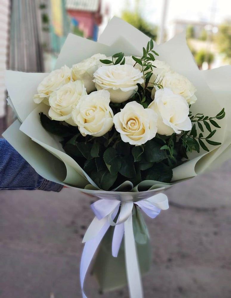 Букет Белые розы Проуд в Навашино