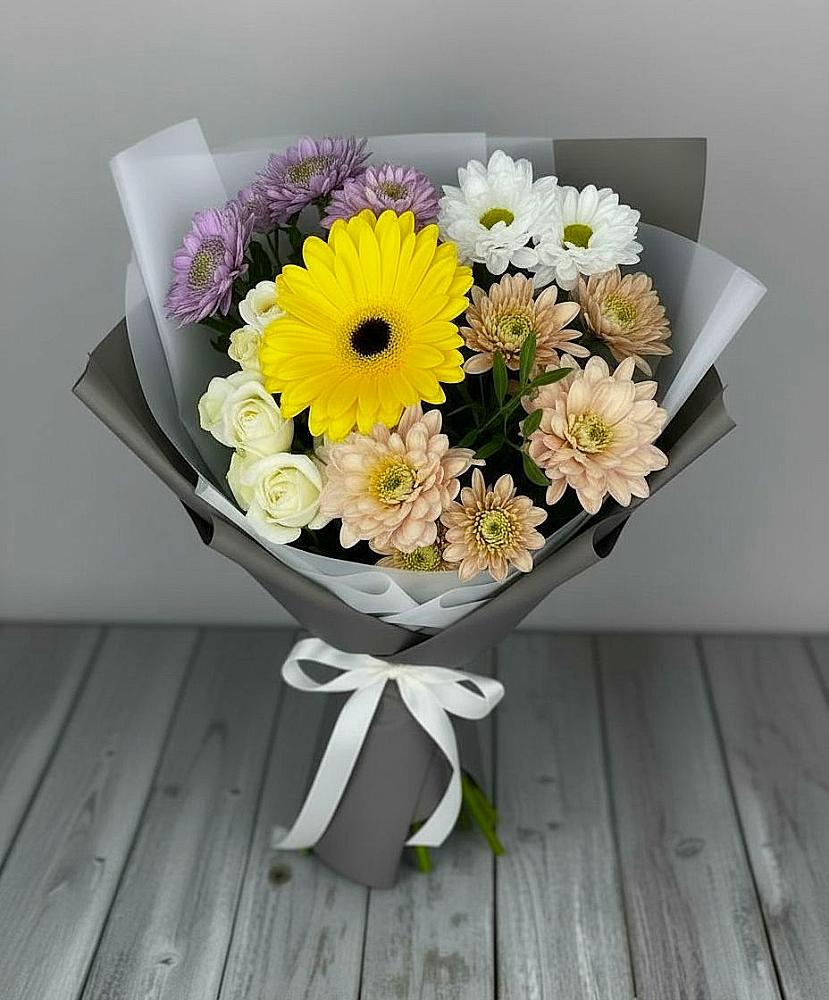 Букет цветов из: Розы, Герберы и Хризантемы в Навашино