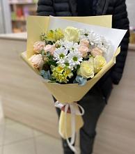 Букет цветов из:  Альстромерии, Розы и Хризантемы в Навашино