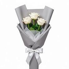 Букет 3 белые розы в Навашино