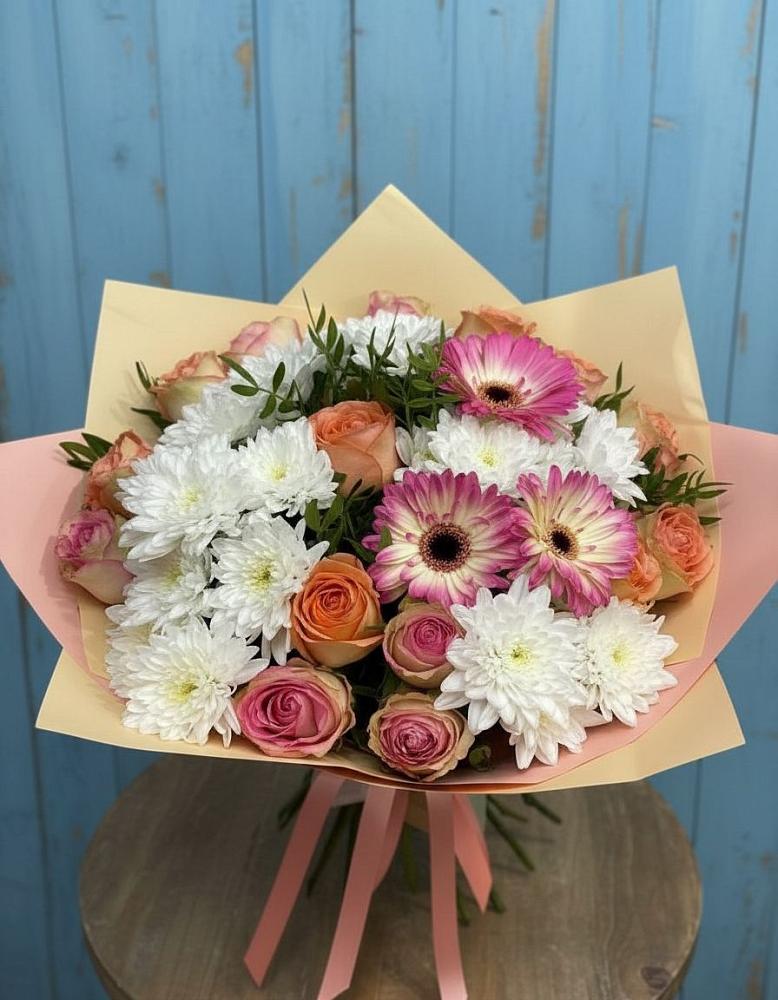Букет цветов из: Розы, Герберы и Хризантемы в Навашино