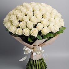 Букет 101 беля роза Белоснежка в Навашино