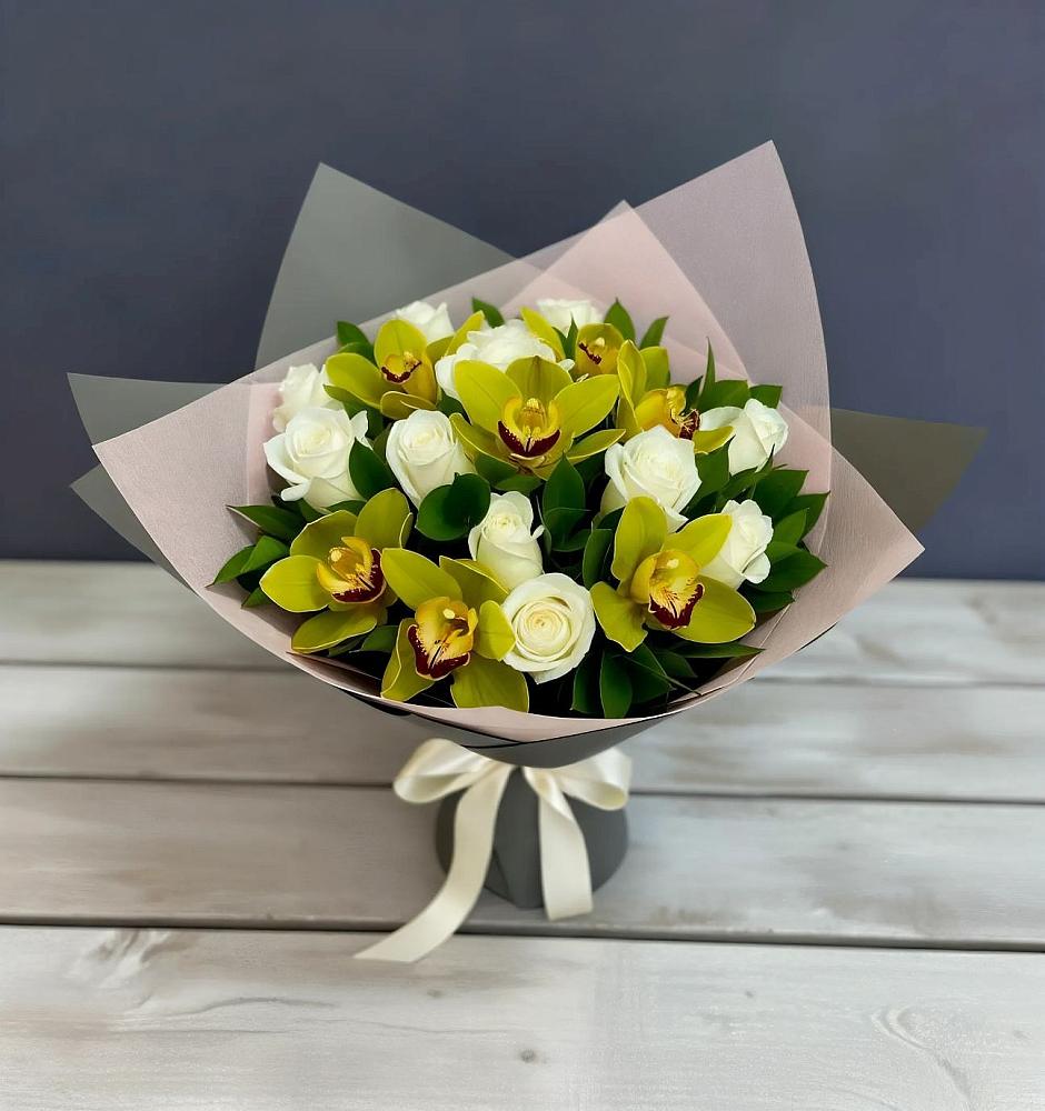 Букет цветов из: Орхидеи и Розы в Навашино