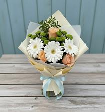 Букет цветов из:  Герберы, Розы и Хризантемы в Навашино
