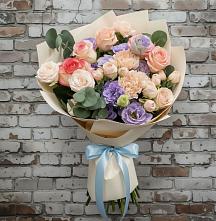 Букет цветов из:  Розы, Лизиантусы и Гвоздики в Навашино