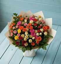 Букет Микс из разноцветных кустовых роз в Навашино